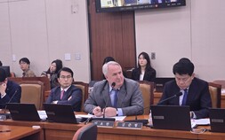 [2024 입법 우수의원] 인요한 국민의힘 의원