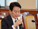 박장범, 김건희 명품백 의혹 축소 논란에…“파우치, 공식 상품명”