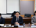 시장 안정 급해진 금융당국, 밀려버린 민생 현안들