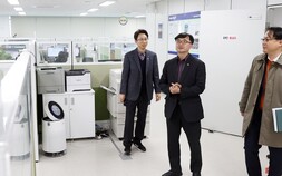 [포토] 임기근 조달청장, 차세대 나라장터 개통준비 점검