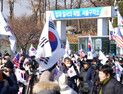 윤 대통령 구금 사흘째…서울구치소에 모인 지지자들 [쿠키포토]