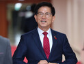 김문수 “대선 출마 검토한 적 없어…尹 탄핵 기각돼야”