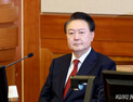 정권교체 여론 더 높다…국힘‧민주 지지율 ‘팽팽’ [리얼미터]