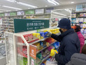 “용량·함량이 다른데”…다이소 건기식 논란에 소비자도 뿔났다
