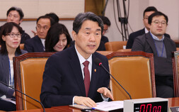 이주호 “의대 증원 무효 아냐…2027년 정원 추계위 통해 결정”