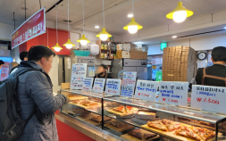 “비싸서 외식 아니면 안 먹죠”…출혈경쟁에도 피자 업계는 고전 중