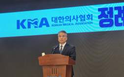 의대생 휴학 종용에 의협 뒷짐…“학생 스스로 결정”