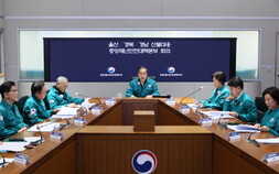 한덕수 “산불피해 치유에 정부 모든 지원할 것”