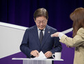 이재명 “민주당은 중도보수” 재확인…김경수 “중도”·김동연 “진보”