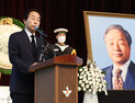 ‘YS 차남’ 김현철, 이준석 지지…李 “YS 계승해 정치개혁 길 걷겠다” [21대 대선]