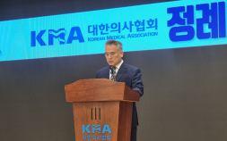 의협 “절차적 정당성 없는 의대생 유급 철회…전공의 복귀 개인 의지”