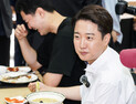 이준석 “4년 중임제‧수도 기능 분산”…10대 개정안 발표 [21대 대선]