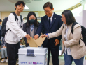 ‘사전투표 완료’ 이재명 “청년의 시대로 회복하는 출발점 되길” [21대 대선]