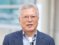 문재인, ‘당선 확실’ 이재명에 “위대한 국민의 선택…축하한다”