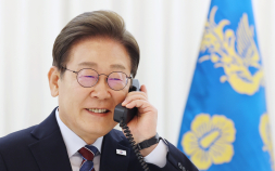 李대통령, 트럼프와 ‘골프 라운딩’ 약속하며 20분 통화…정상외교 포문