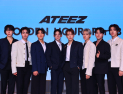 서머송도 잘하는 에이티즈, 청량섹시 ‘레몬 드롭’으로 여는 7주년 [쿠키 현장]
