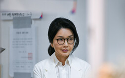김건희 여사, 특검 출범 앞두고 서울아산병원 입원…“지병 악화”