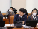 與 문진석 “증인·참고인 없는 청문회 野 전략으로 보여”