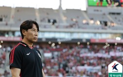 FC서울, 안방서 대승…김기동 감독 “선수들 집중력 덕분” [쿠키 현장]