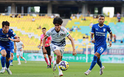 “졌지만 잘 싸웠다”…충북청주, 수원 원정서 아쉬운 0-1 패배 [K리그]