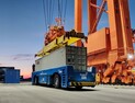 부산항, 스마트 항만으로 ‘진화’… 현대로템, AGV 57대 추가 공급
