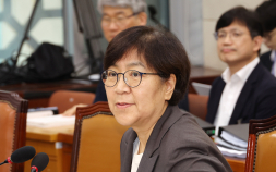 “손세정제 사업 진출 몰랐다”…정은경, 코로나 수혜주 의혹 전면 부인