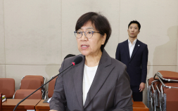 코로나 시기 명지병원 특혜 의혹…정은경 “이해관계 충돌 없어”