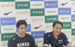 안준호 감독 “피에 굶주린 늑대처럼 리바운드 필요” [쿠키 현장]