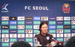 김판곤 감독 “우리 선수들 믿어…이 위기 극복할 수 있다” [쿠키 현장]