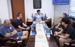 "맨시티 코치진이 삼척에"…삼척시, 유소년 축구교실·코치 교육 본격화