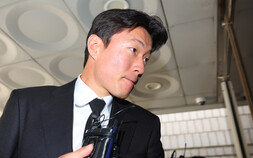 검찰, ‘불법 촬영 혐의’ 황의조 2심 징역 4년 구형…9월 선고