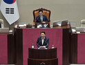 방송 3법 필리버스터 시작, 野 첫 주자로 신동욱 나서