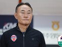 ‘제자 신태용’과 맞붙는 김학범 제주 감독 “하필 이때 걸렸네요” [쿠키 현장]