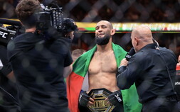 치마예프, 체첸-UAE 최초 UFC 챔피언 등극…압도적인 레슬링으로 뒤 플레시 제압