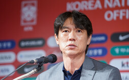 홍명보 감독이 밝힌 카스트로프 합류 배경 [쿠키 현장]