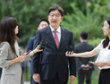 권성동, 특검 출석 “없는 죄 못 만들어…결백 입증하겠다”
