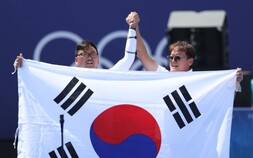 선수·감독으로 올림픽 금메달 따낸 박성수 감독 별세…향년 55세