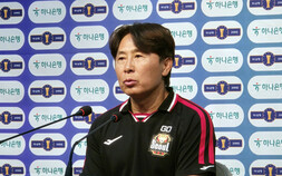 ‘연고지 더비 첫 패’ 서울 김기동 “팬들 자존심 세워주지 못해 죄송” [쿠키 현장]