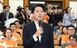 이준석 “KT 소액결제 피해, 보안결함 검증해야…과방위 현안질의 제안”