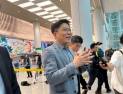 김동명 LG엔솔 대표 “직원들과 악수, 기쁘고 뭉클했다”