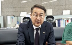 "산불진화, 초동부터 산림청이 지휘해야"… 김인호 산림청장, 산불대응정책 변화 예고