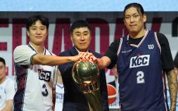 라건아 컴백·형제 백코트·감독 대거 교체…격동의 KBL 스타트