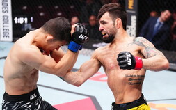박현성, UFC 14위 브루노 실바에게 3R 서브미션패…랭킹 진입 무산
