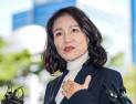 ‘석방 후 첫 출석’ 이진숙 “경찰‚ 권력의 도구 우려” [쿠키포토]