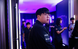 롤드컵 세트 8연승…KT, 젠지와 4강서 1세트 선취 [롤드컵]
