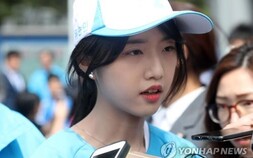 경찰, 유승민 딸 교수 임용 특혜 의혹 수사…고발장 접수