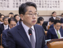 ‘대장동 항소 포기’ 노만석 검찰총장 대행 “제 책임하에 숙고 끝 결정”