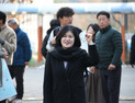 수능 응원 나선 홍지영 태백시의원 ″수험생 힘내세요″