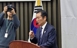 與 “개혁법안 7~10건, 12월 처리…野 필리버스터 감수”