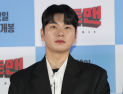 “이이경 19금 루머 진짜” 유포자 입장 번복…소속사는 ‘강경 대응’ 되풀이만